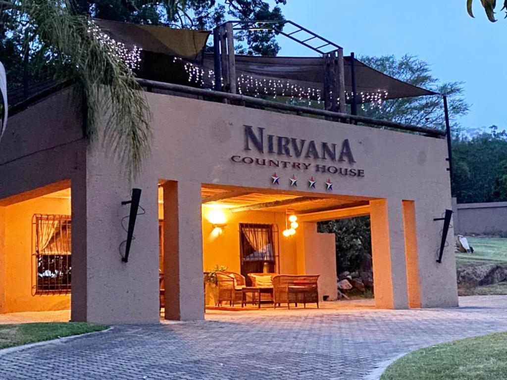 Nirvana Country House Mbombela Extérieur photo